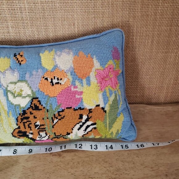 Vintage Hand-Stitched Needlepoint Pillow Tiger Cubs Tulip Flowers Cottagecore - Picture 6 of 13